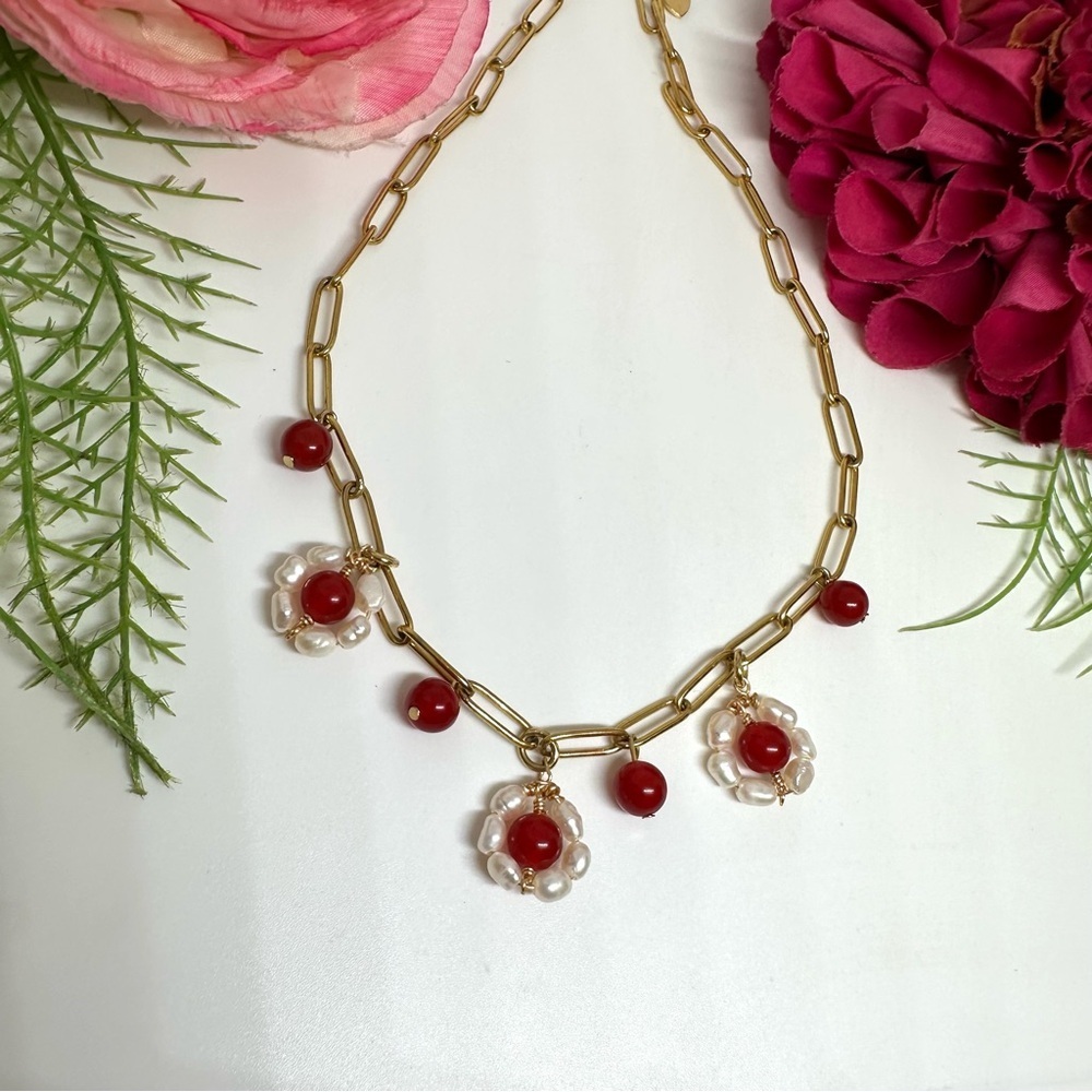 NEW⚜️Red Jade Freshwater Pearl Flower Charm Necklace - Picture 2 of 6